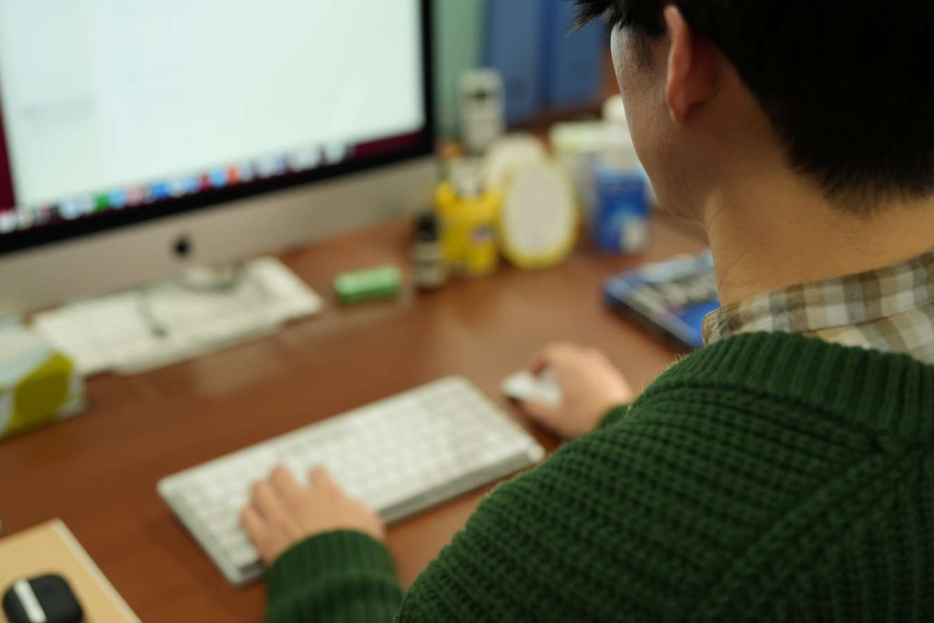 フロントエンドエンジニア／ＷＥＢデザイナー／株式会社　ローラン